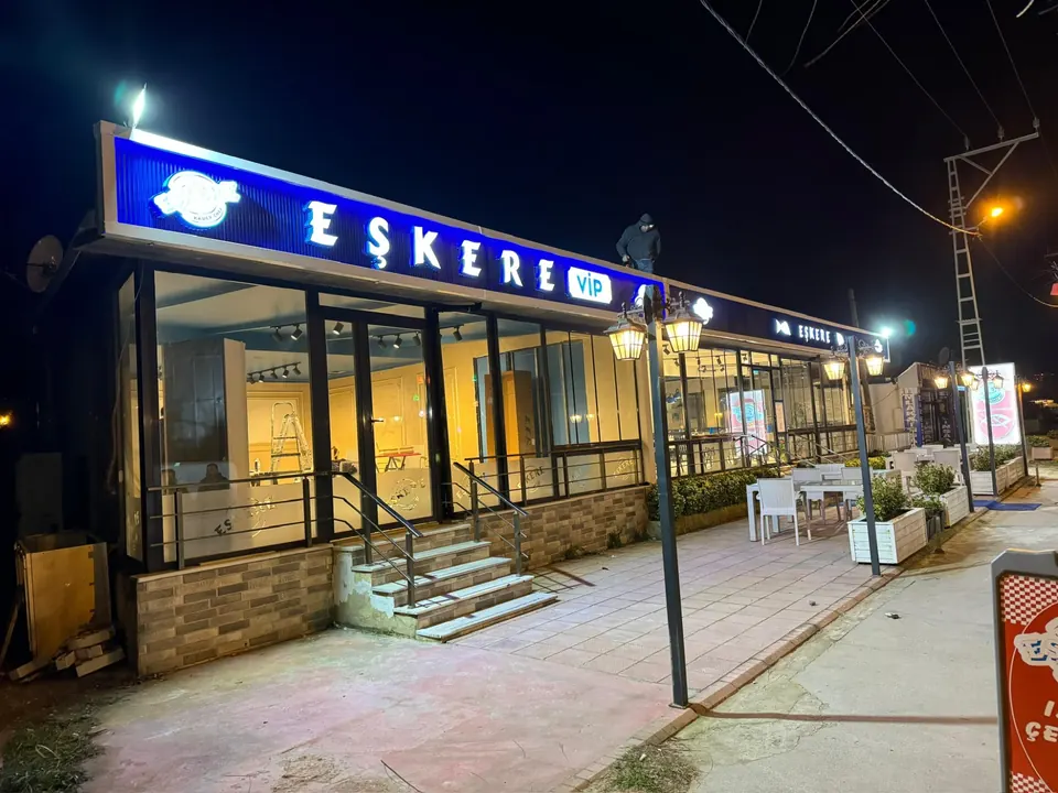 Eşkere VIP Restoran Işıklı Cephe Tabelası — İstanbul Marsis Reklam projesi